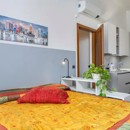 Guesthost - Manuela - Comfy Udine